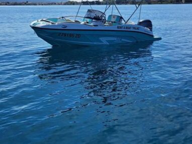 Rrent a boat in Sukosan